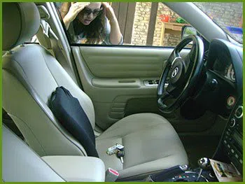 Neighborhood Locksmith Services Fulton, MD 301-392-7429 - 20-keys-locked-in-car